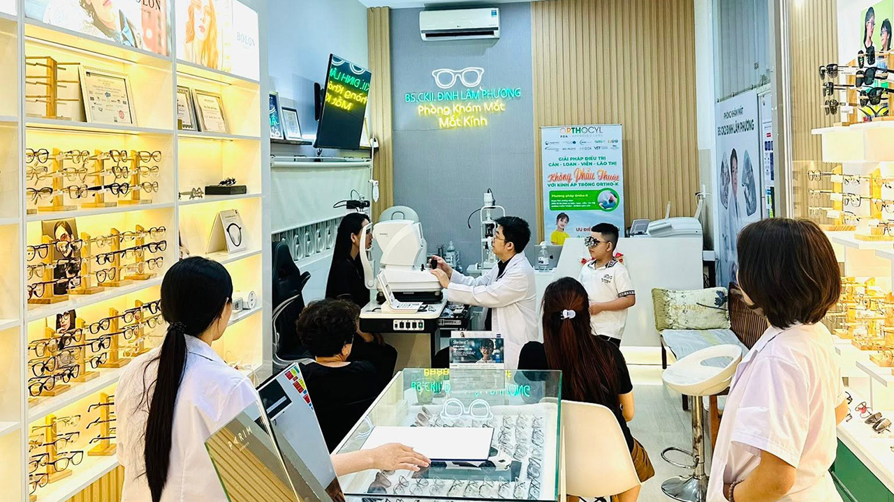 Mắt kính bác sĩ Phương - Cần Thơ